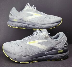Wide Brooks Men 8